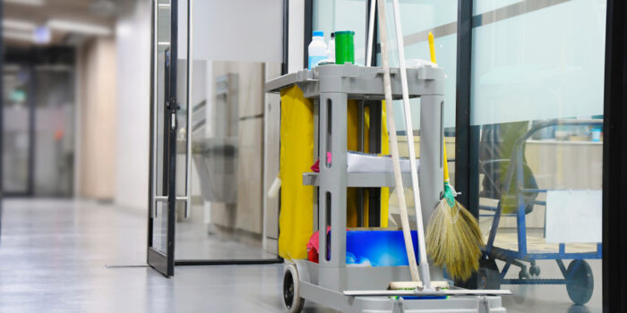 Yellow,Mop,Bucket,Floor,Cleaning,Equipment,And,Mops,At,The